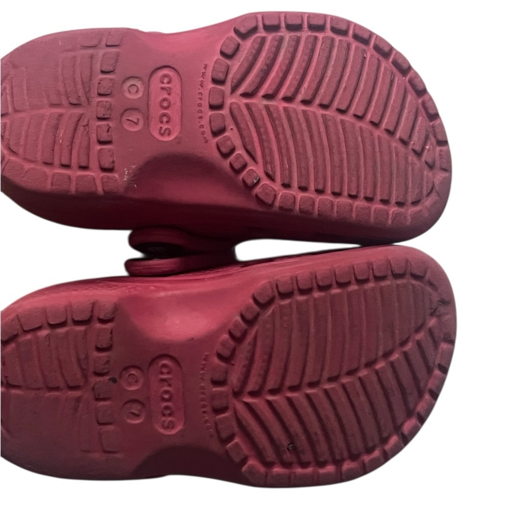 CROCS Kids Vibrant Red Water Shoes - Picture 2 of 4